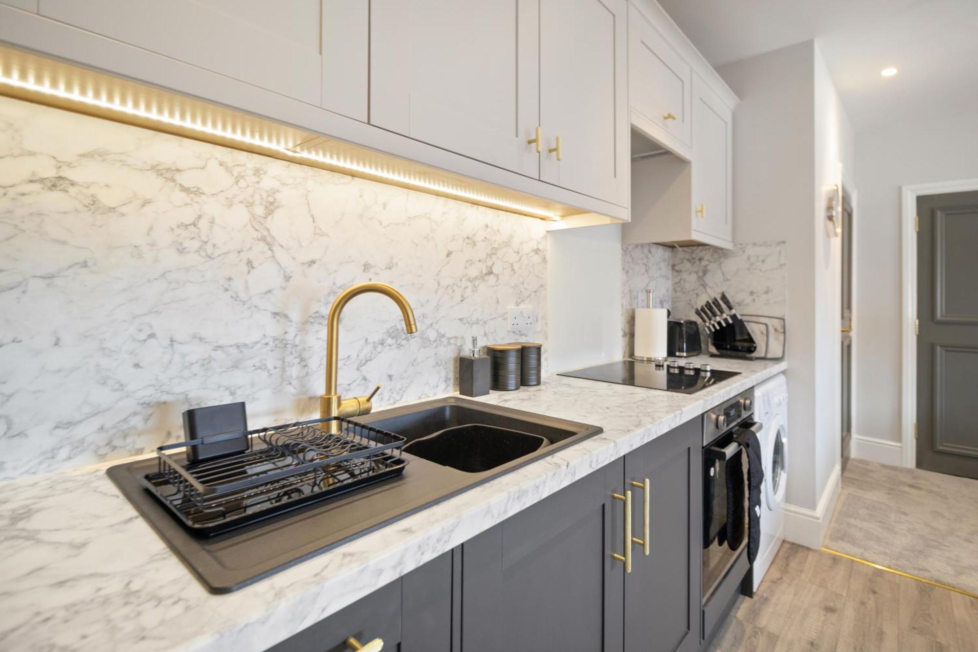 Whiskawaystays - Victoria House - Apartment 6 วุร์สเตอร์ ภายนอก รูปภาพ